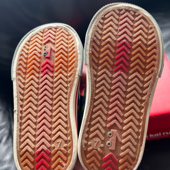 See Kai Run Hungry Caterpillar Sneakers - Picture 4 of 5